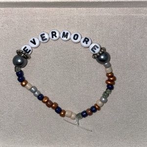 Taylor Swift | Evermore | Homemade Friendship Bracelet